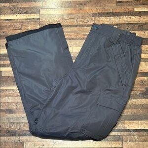 Men’s Sportcaster Dark Gray Snow Pants with Cargo Pockets Size Large